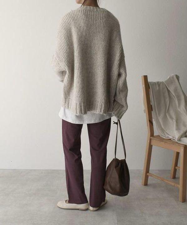 Carol | Chunky Knit Sweater with Crew Neck and Front Pockets