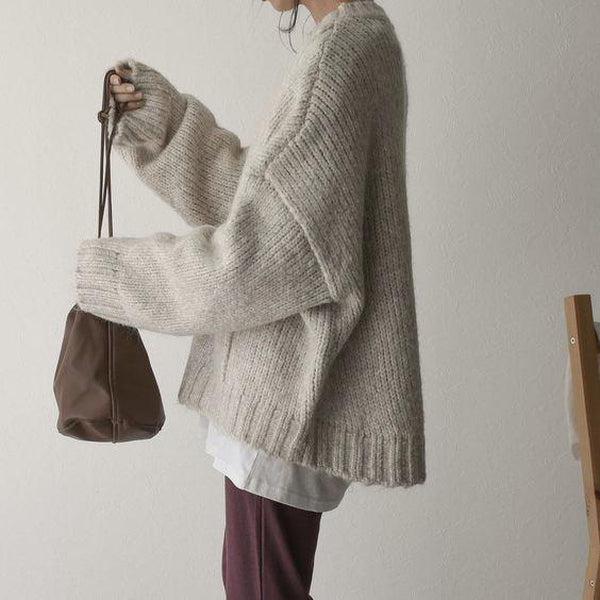 Carol | Chunky Knit Sweater with Crew Neck and Front Pockets